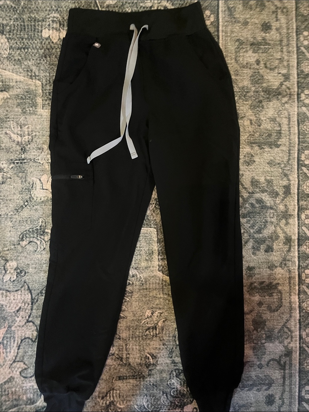 Figs Women's Black scrub pants with Drawstring